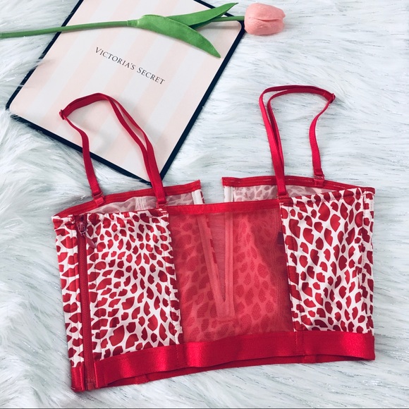 Victoria’s Secret Red Lips Removable Straps Bra M - Picture 6 of 9